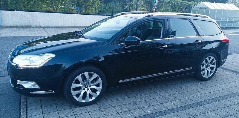 Schwarz Gebraucht 2013 Citroën C5 Limousine | 5.999 € (Guter Preis) - Bild 1/4