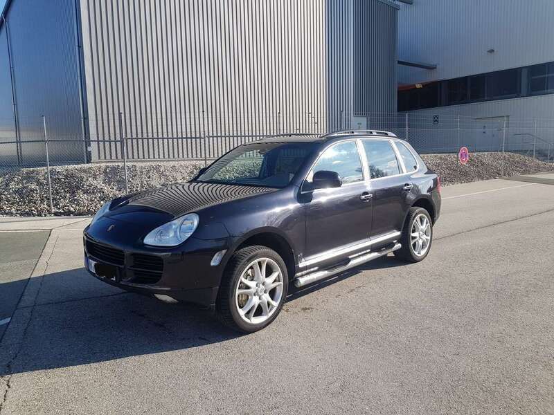 Basaltschwarzmetallic Gebraucht 2004 Porsche Cayenne Basis SUV | 6.500 € (Fairer Preis) - Bild 1/4