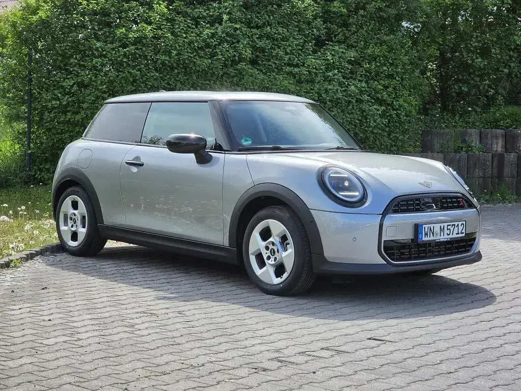 Gebraucht Mini Cooper S 204 PS (150 kW) 2025 Melting silver Kleinwagen