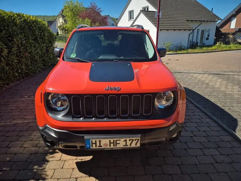 Gebraucht Jeep Renegade Trailhawk 170 PS (125 kW) 2015 Orange SUV