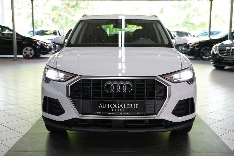 Gebraucht Audi Q3 Sport 150 PS (110 kW) 2020 Weiß SUV