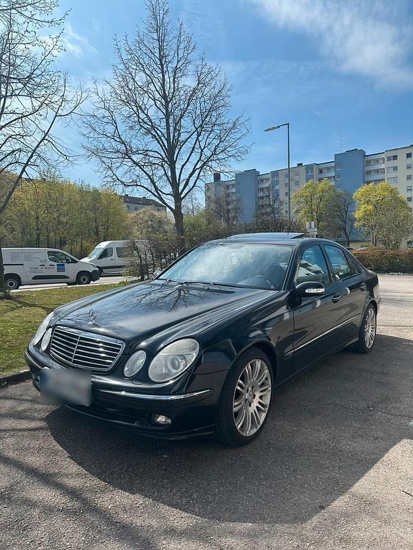 Gebraucht Mercedes E280 231 PS (169 kW) 2006 Schwarz Limousine