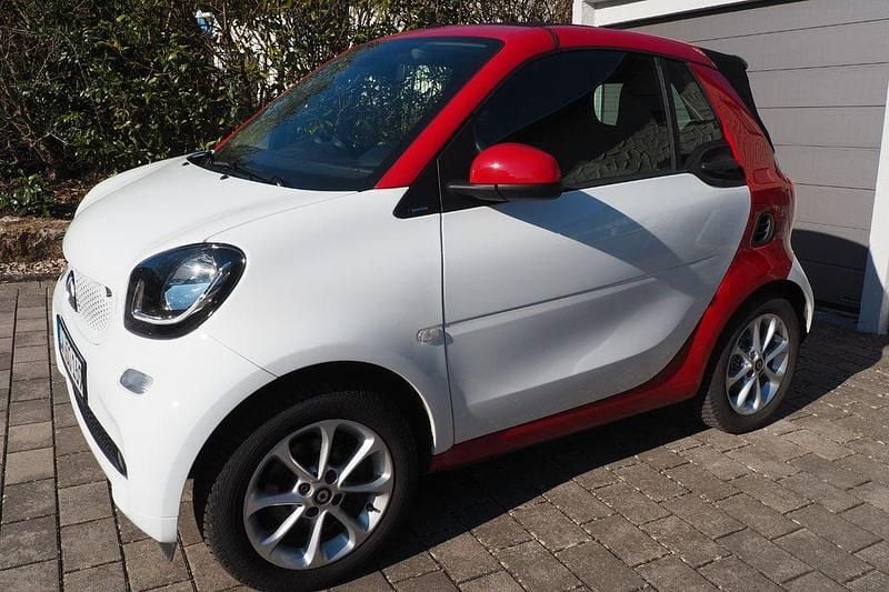 Gebraucht Smart ForTwo Cabrio 71 PS (52 kW) 2018 Weiß Cabrio