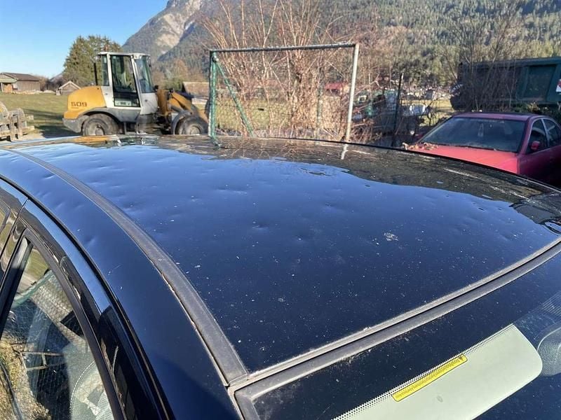 Gebraucht Hyundai i20 Edition 77 PS (56 kW) 2012 Schwarz Kleinwagen