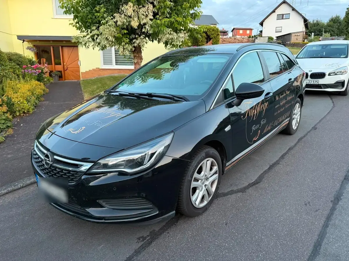 Gebraucht Opel Astra 150 PS (110 kW) 2016 Schwarz Kombi