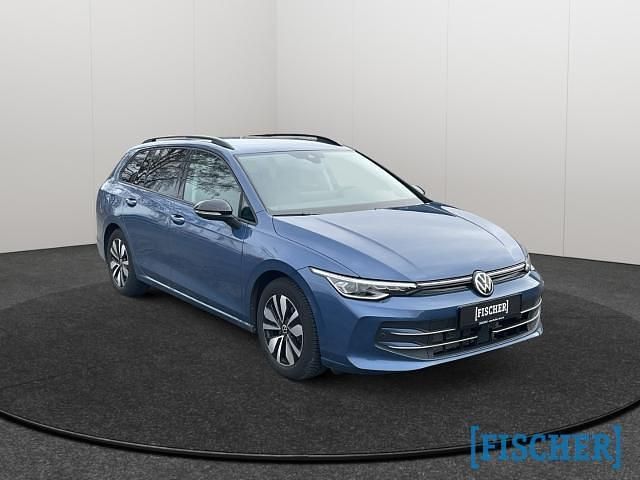 Gebraucht VW Golf VIII Goal 150 PS (110 kW) 2025 Blau Kombi