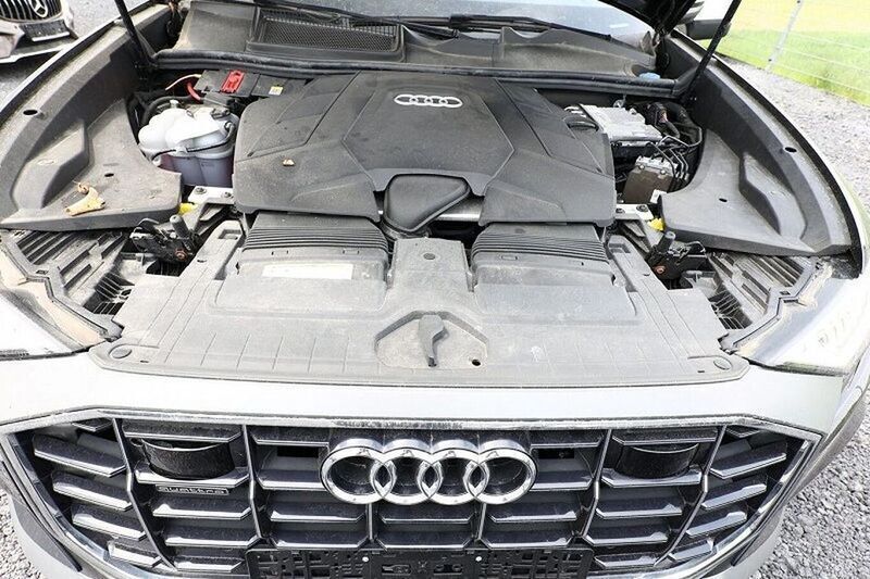 Gebraucht Audi Q8 S-Line 339 PS (249 kW) 2020 Schwarz SUV