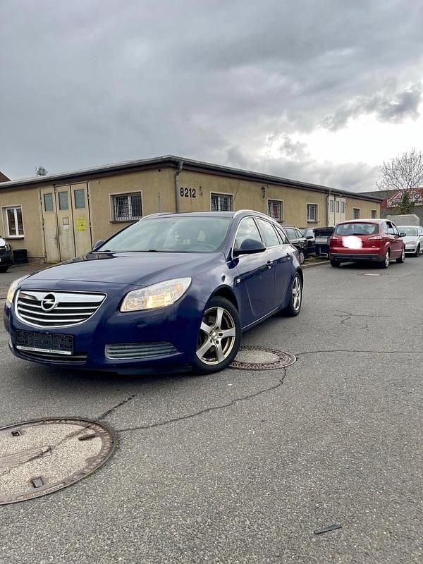 Gebraucht Opel Insignia 131 PS (96 kW) 2010 Blau Kombi