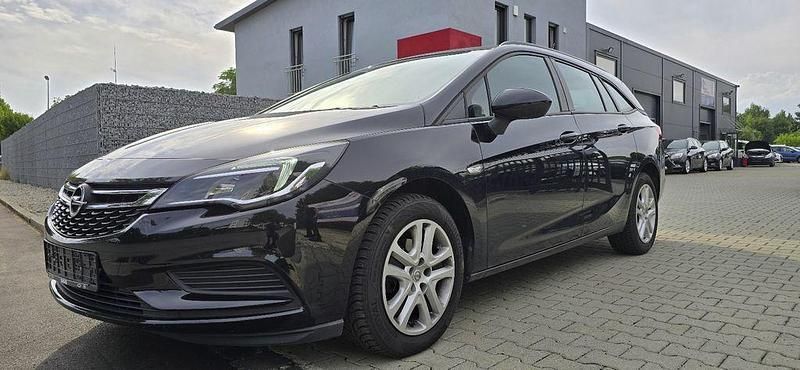 Schwarz Gebraucht 2017 Opel Astra Edition Kombi | 6.890 € (Superpreis) - Bild 1/4