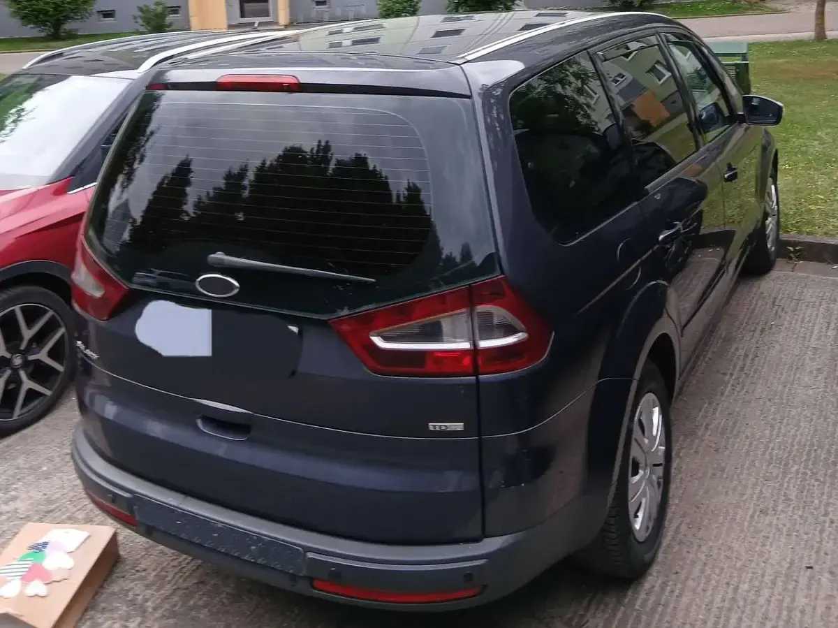 Gebraucht Ford Galaxy 140 PS (102 kW) 2009 Grau Van / Kleinbus