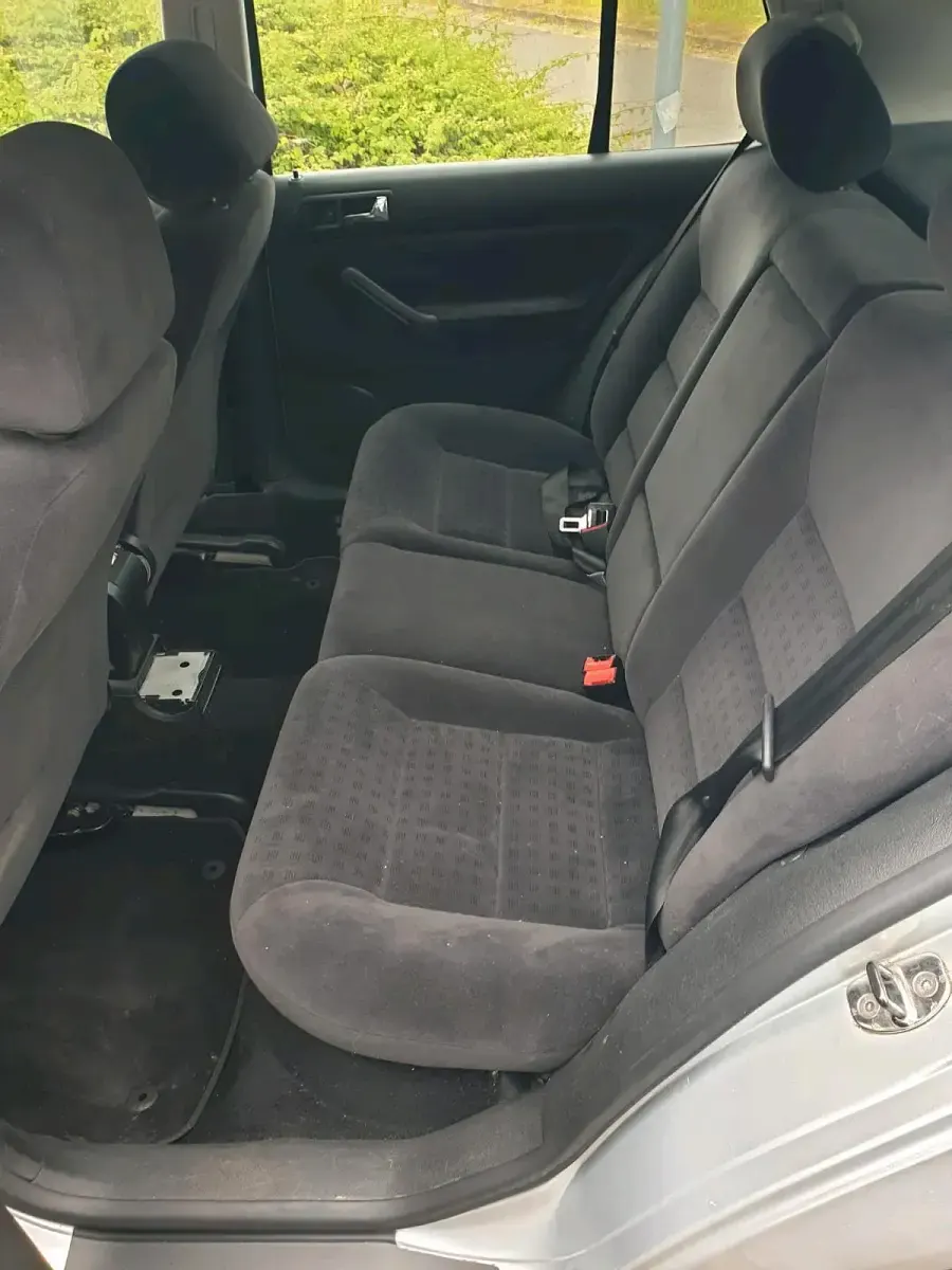 Gebraucht VW Golf IV 102 PS (75 kW) 2003 Silber Kleinwagen
