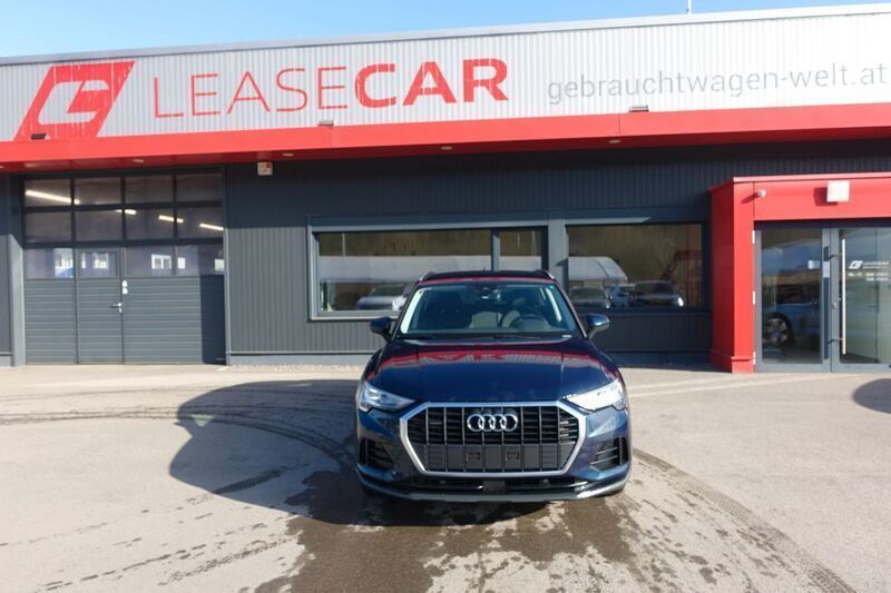 Blau Gebraucht 2020 Audi Q3 SUV | 21.588 € (Guter Preis) - Bild 1/4