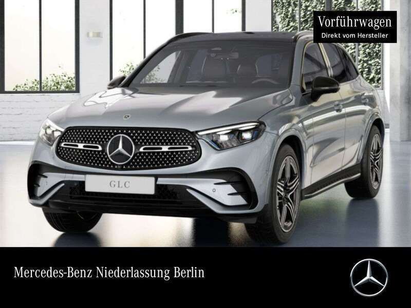 Hightechsilber Gebraucht 2024 Mercedes GLC300e AMG SUV | 68.490 € (Fairer Preis) - Bild 1/3