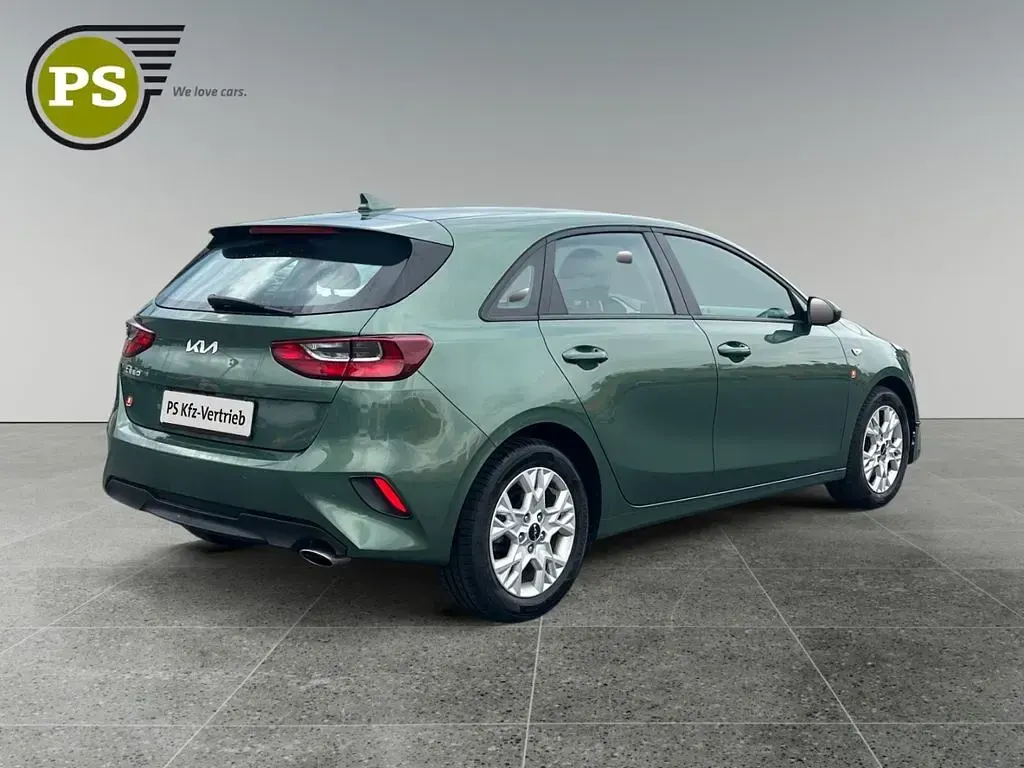 Gebraucht Kia Ceed 160 PS (117 kW) 2022 Grün Kleinwagen