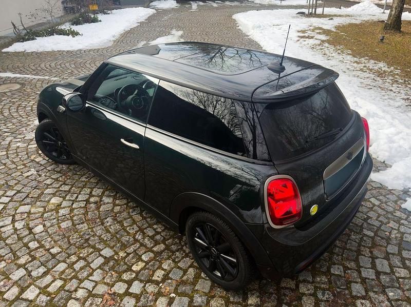 Gebraucht Mini Cooper SE Resolute Edition 135 kW (184 PS) 2022 Grün Kleinwagen