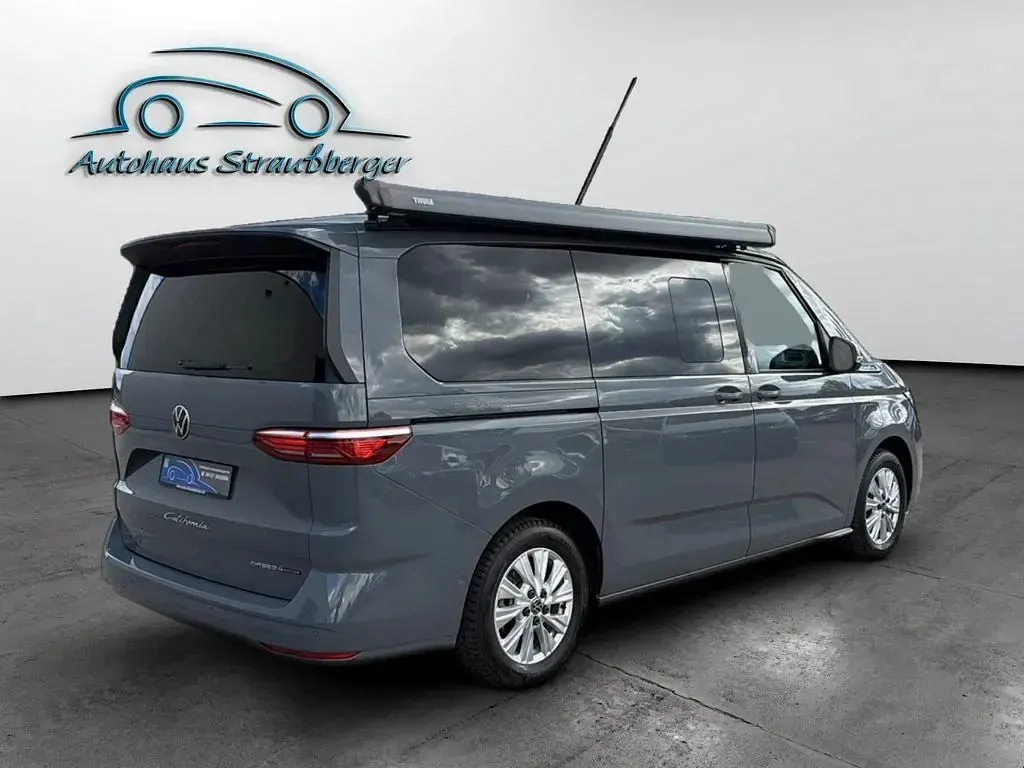 Gebraucht VW California Beach 245 PS (180 kW) 2025 Grau Van