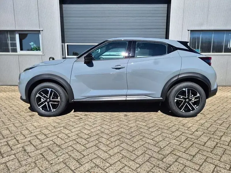 Neu Nissan Juke N-Connecta 114 PS (83 kW) 2026 Grau SUV