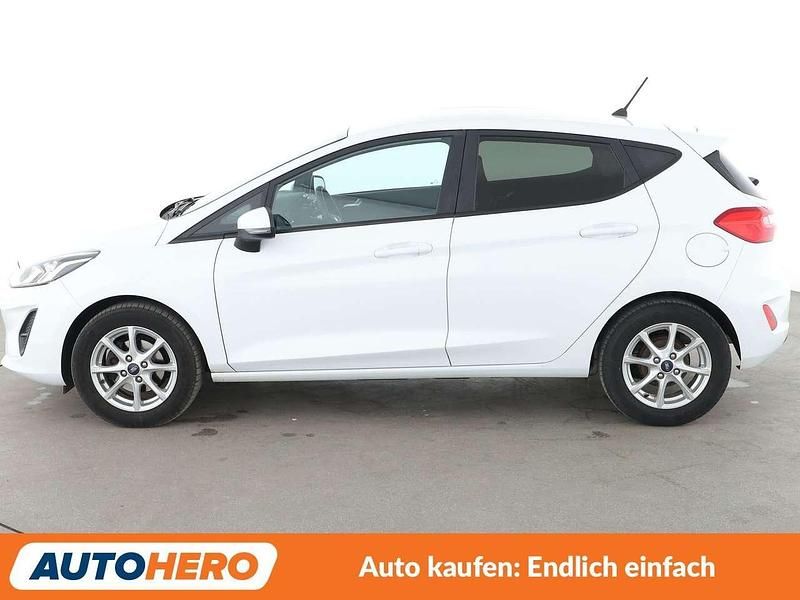 Gebraucht Ford Fiesta Trend 86 PS (63 kW) 2018 Frozen white Kleinwagen