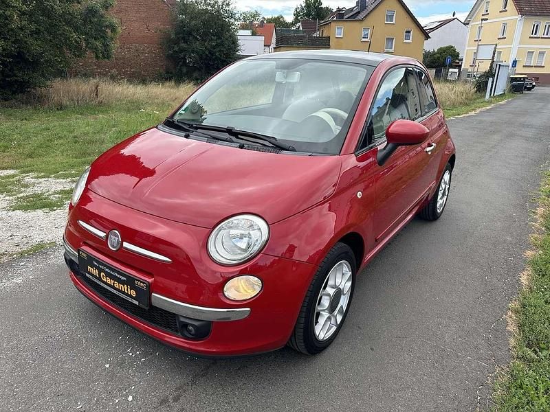 Rot Gebraucht 2011 Fiat 500 Lounge Kleinwagen | 4.690 € (Fairer Preis) - Bild 1/4