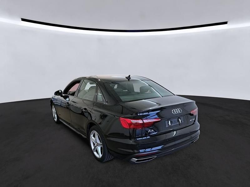 Gebraucht Audi A4 Advanced 204 PS (150 kW) 2021 Mythosschwarz metallic Limousine