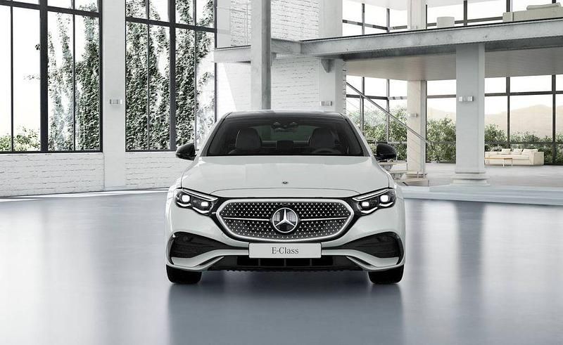 Gebraucht Mercedes E400 AMG 252 PS (185 kW) 2024 Weiß Limousine