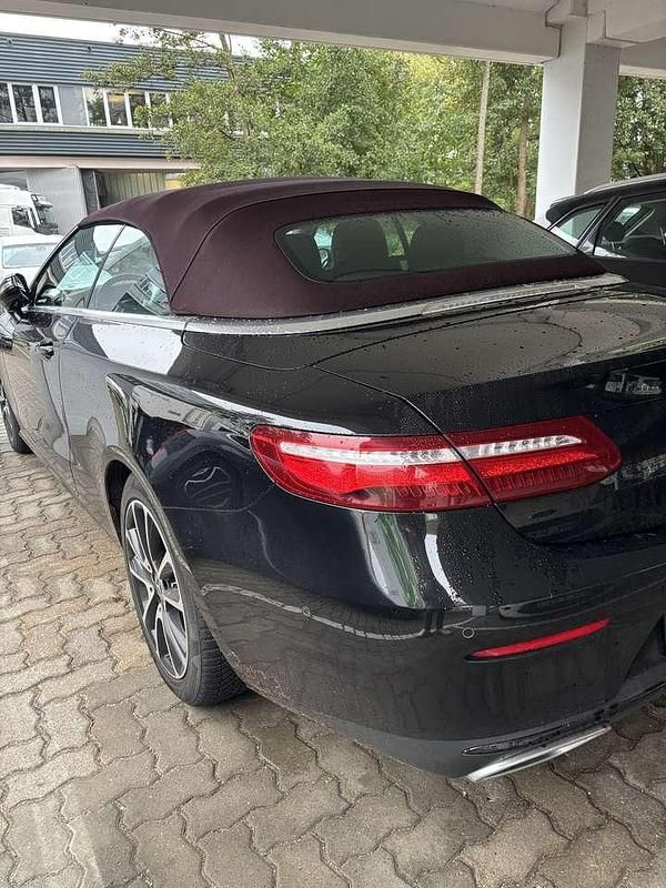 Gebraucht Mercedes E200 Avantgarde 184 PS (135 kW) 2018 Schwarz Cabrio