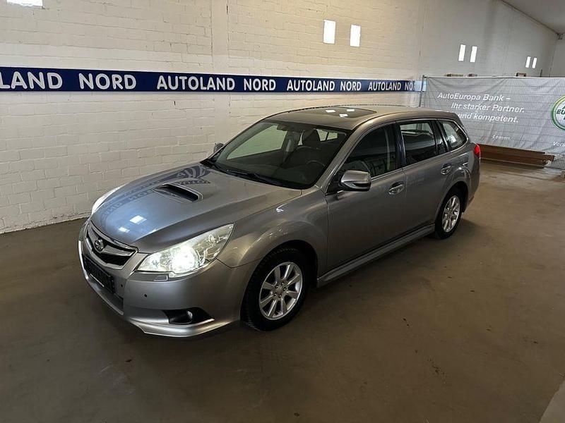 Grau Gebraucht 2010 Subaru Legacy Active Limousine | 4.995 € (Superpreis) - Bild 1/4