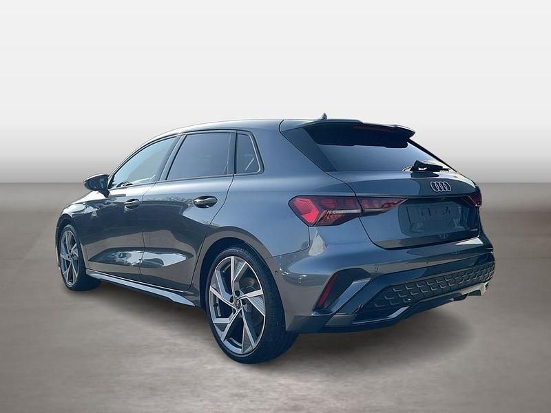 Gebraucht Audi A3 S-Line 150 PS (110 kW) 2025 Daytonagrau perleffekt Limousine