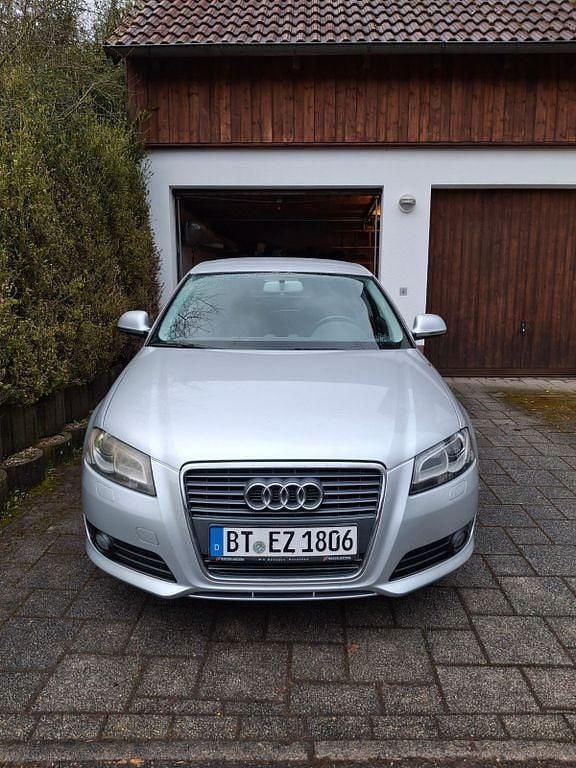 Gebraucht Audi A3 Ambiente 125 PS (91 kW) 2009 Silber Kleinwagen