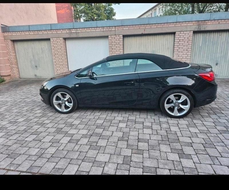 Gebraucht Opel Cascada 165 PS (121 kW) 2014 Schwarz Cabrio