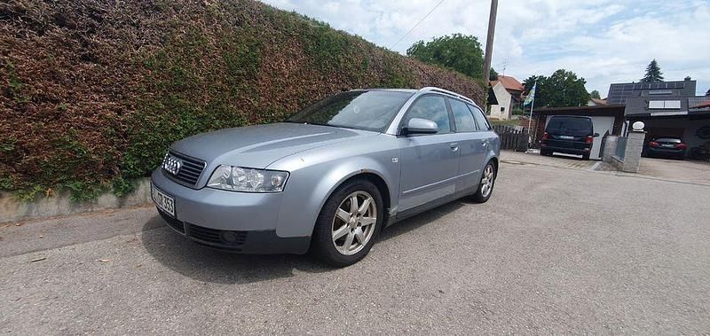 Silber Gebraucht 2003 Audi A4 Performance Kombi | 650 € (Superpreis) - Bild 1/2