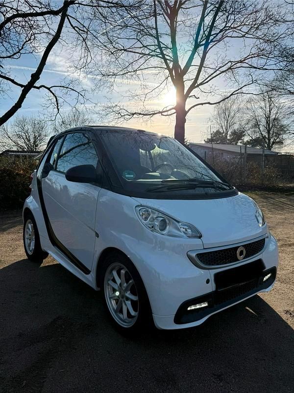 Gebraucht Smart ForTwo Cabrio 71 PS (52 kW) 2013 Weiß Cabrio