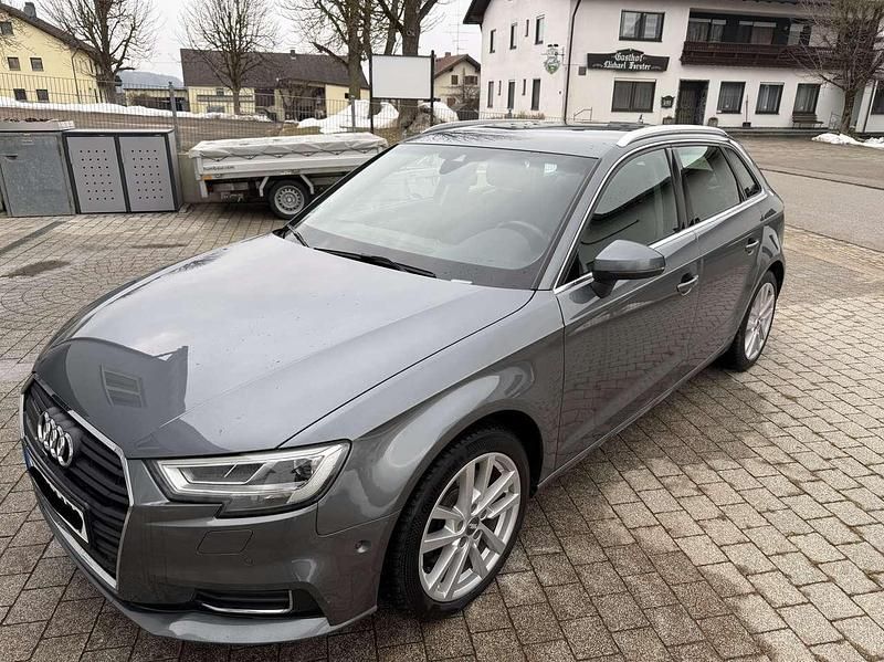Gebraucht Audi A3 Design 190 PS (139 kW) 2017 Grau Kombi