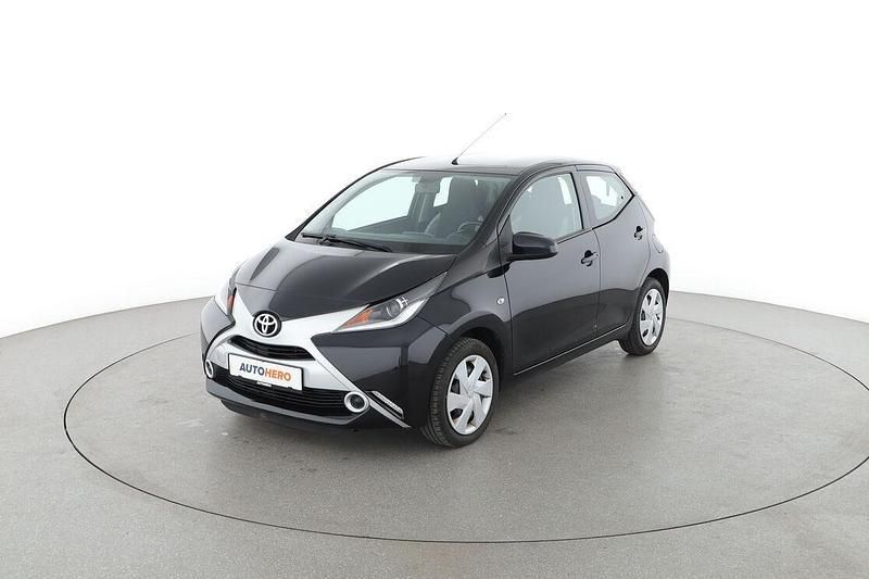 Schwarz Gebraucht 2018 Toyota Aygo X-play Kleinwagen | 9.070 € (Fairer Preis) - Bild 1/3