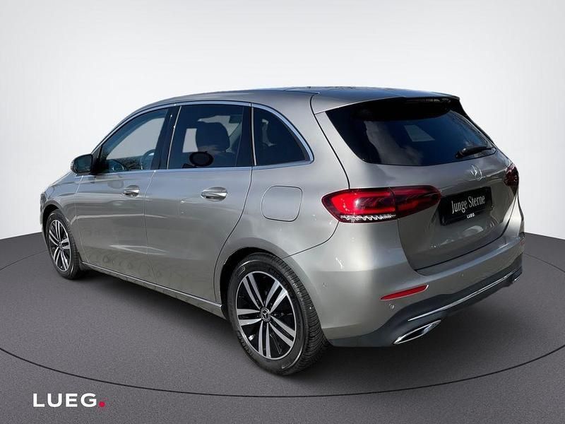 Gebraucht Mercedes B220 Progressive 190 PS (139 kW) 2020 Mojavesilber metallic Van / Kleinbus