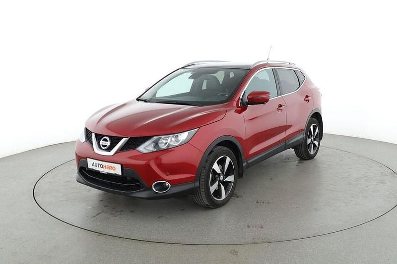 Rot Gebraucht 2017 Nissan Qashqai N-Vision SUV | 16.190 € (Fairer Preis) - Bild 1/3