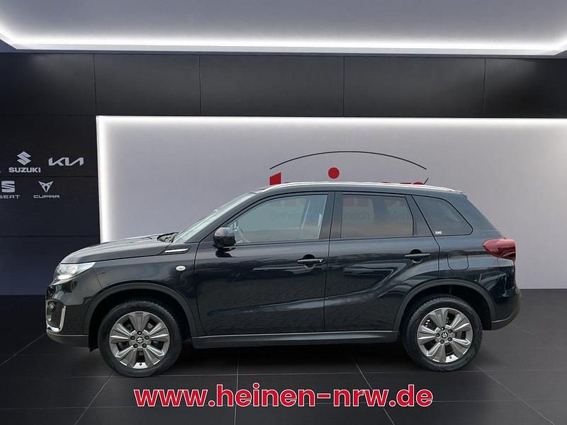 Gebraucht Suzuki Vitara Comfort 129 PS (94 kW) 2022 Schwarz SUV