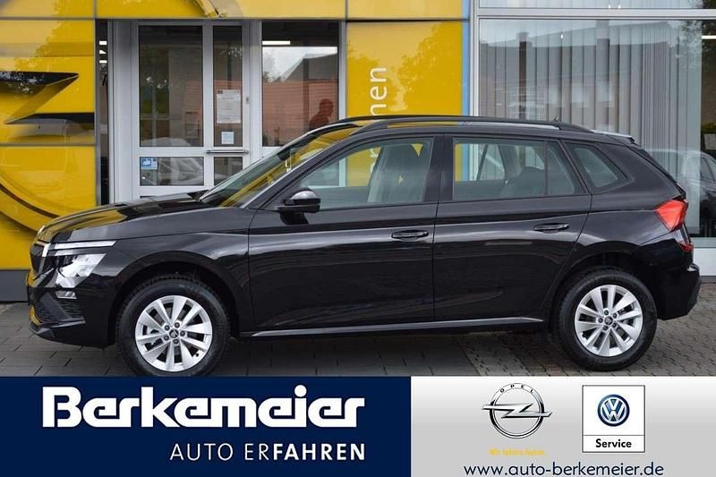 Schwarz Neu 2025 Skoda Kamiq Drive SUV | 25.450 € (Guter Preis) - Bild 1/4