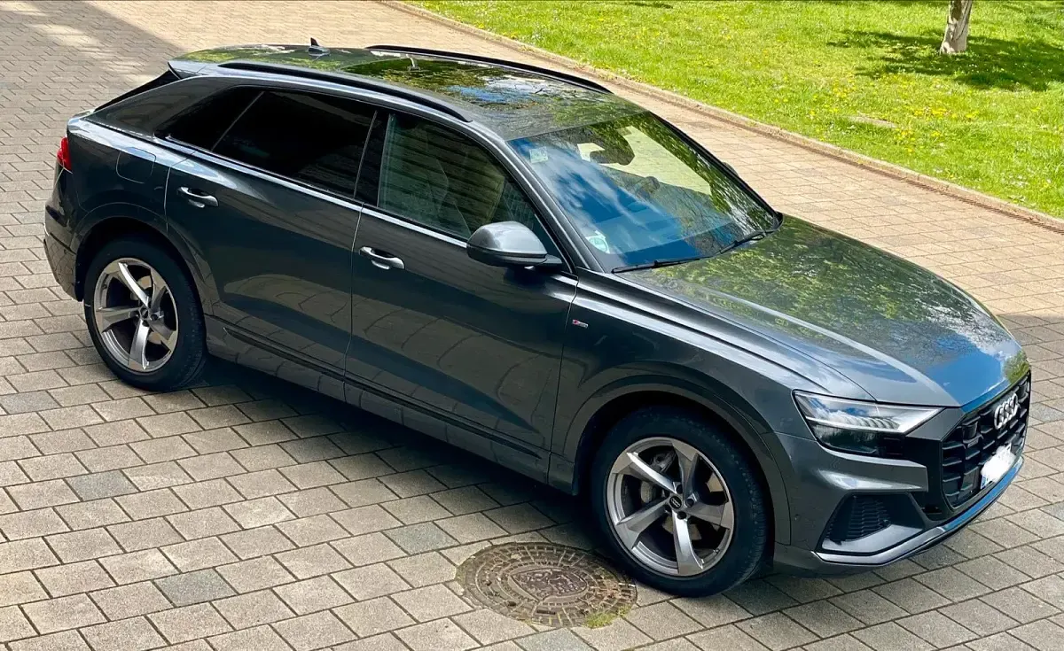 Gebraucht Audi Q8 S-Line 286 PS (210 kW) 2019 Daytonagrau perleffekt SUV