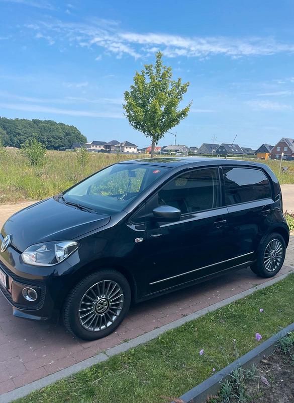 Schwarz Gebraucht 2013 VW up! Kleinwagen | 4.700 € (Etwas zu teuer) - Bild 1/4