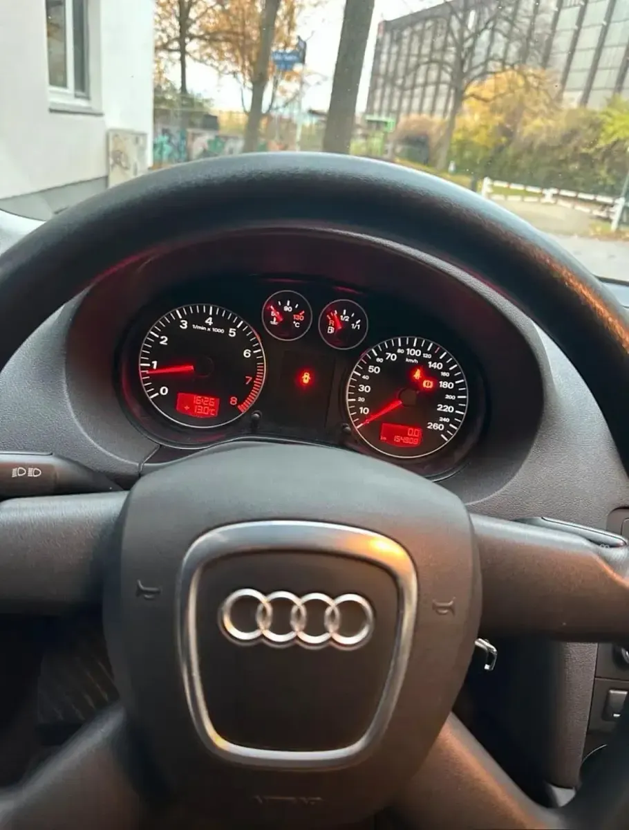 Gebraucht Audi A3 Attraction 102 PS (75 kW) 2008 Grau Kleinwagen