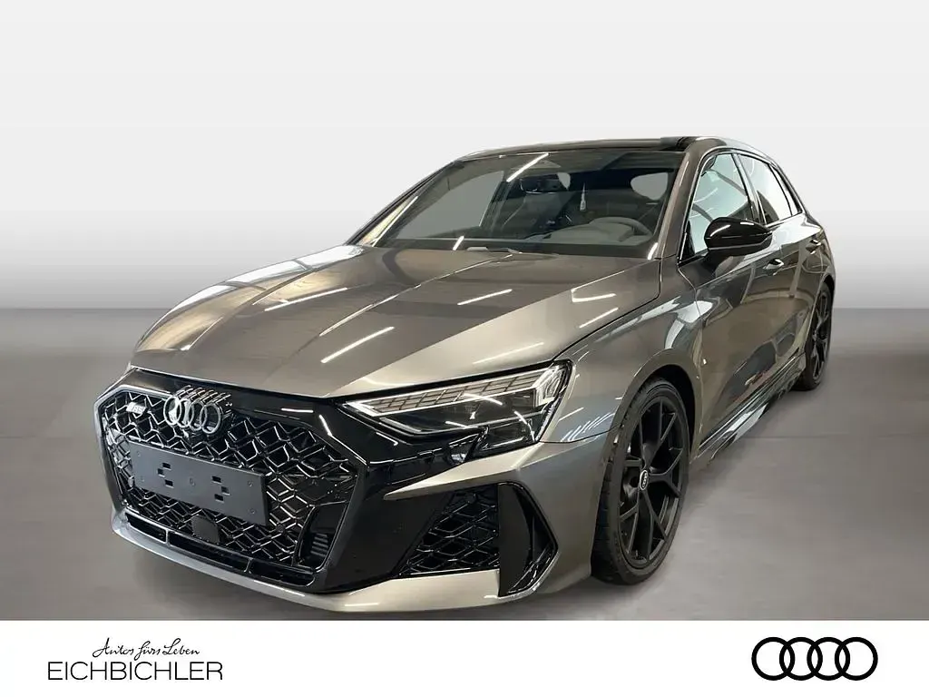 Gebraucht Audi RS3 Ambiente 400 PS (294 kW) 2026 Limousine