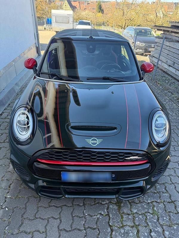 Gebraucht Mini John Cooper Works 231 PS (169 kW) 2019 Grün Kleinwagen