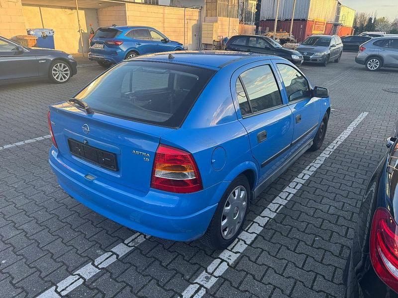 Gebraucht Opel Astra Comfort 84 PS (61 kW) 2001 Blau Limousine