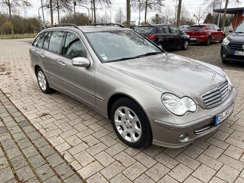 Grau Gebraucht 2006 Mercedes C180 Kombi | 4.950 € (Etwas zu teuer) - Bild 1/4