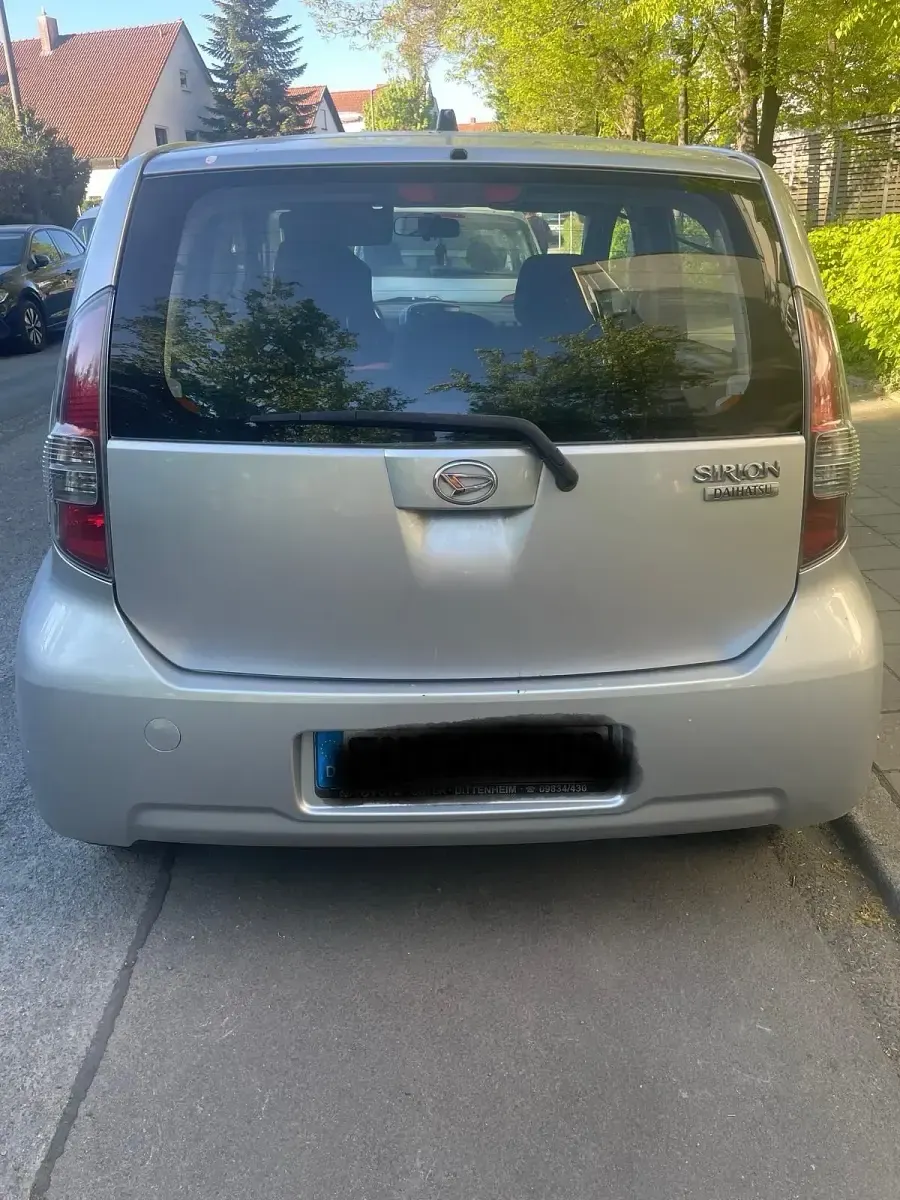 Gebraucht Daihatsu Sirion 70 PS (51 kW) 2008 Silber Kleinwagen