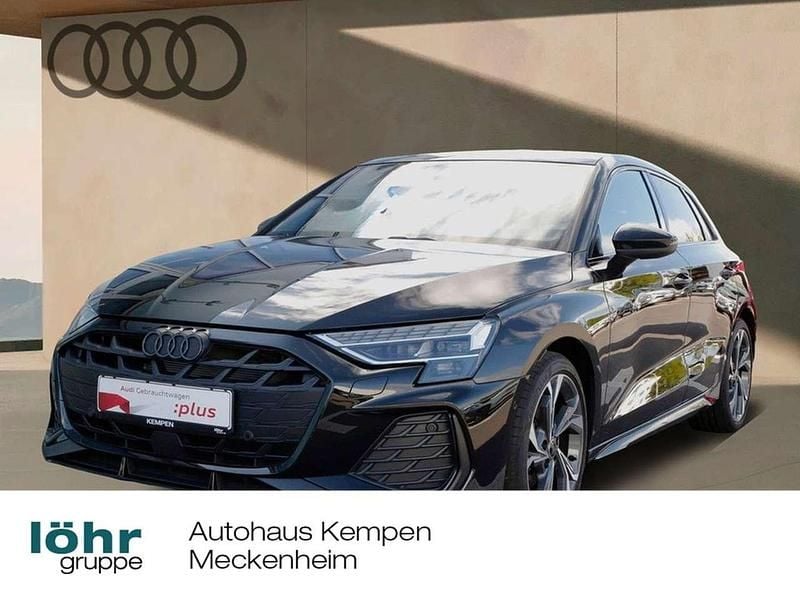 Mythosschwarz metallic Gebraucht 2024 Audi A3 Sportback S-Line Limousine | 36.550 € (Guter Preis) - Bild 1/4