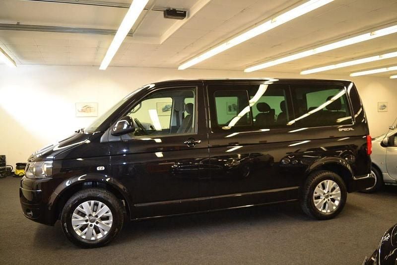 Second-hand VW T5 140 CP (102 kW) 2015 Albastru Van