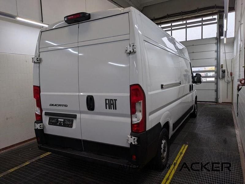 Gebraucht Fiat Ducato 140 PS (102 kW) 2024 Weiß Van
