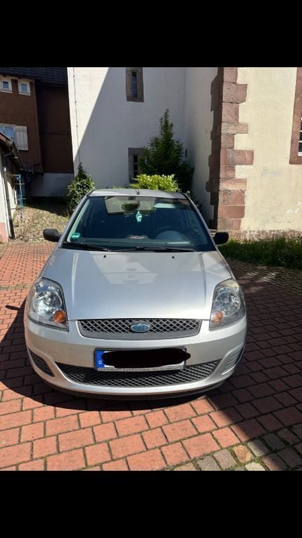 Blau Gebraucht 2007 Ford Fiesta Style Kleinwagen | 400 € (Superpreis) - Bild 1/4